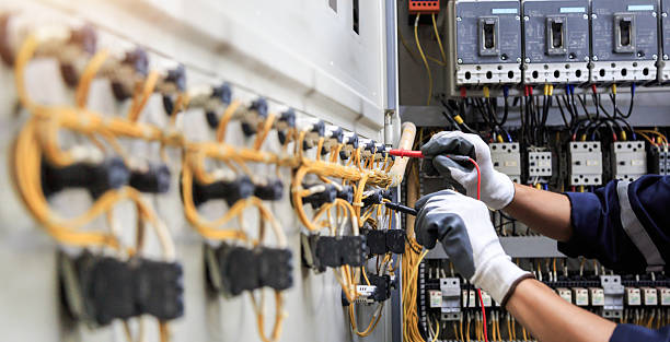 Professional Electrician technician working in Weston Lakes, TX